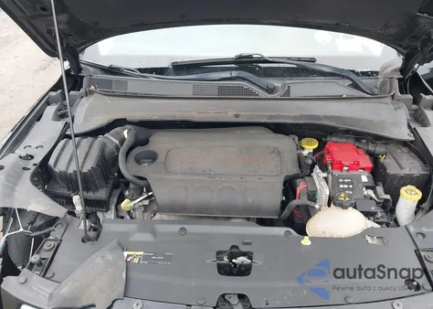 2019 Jeep Compass Latitude 4X4 from USA, damaged, VIN 3C4NJDBB1KT847690